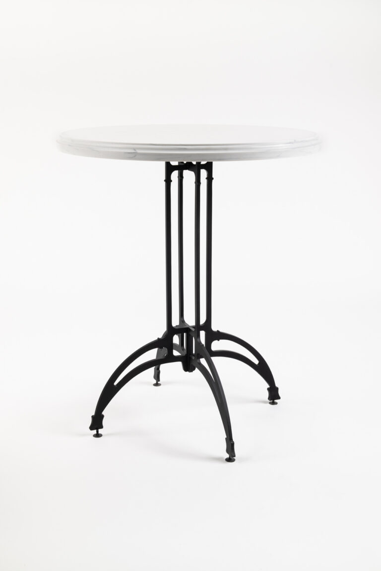 French Bistro Dining Round
